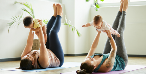Yoga post-natal pour les mamans à l'Espace Familles à Limoges